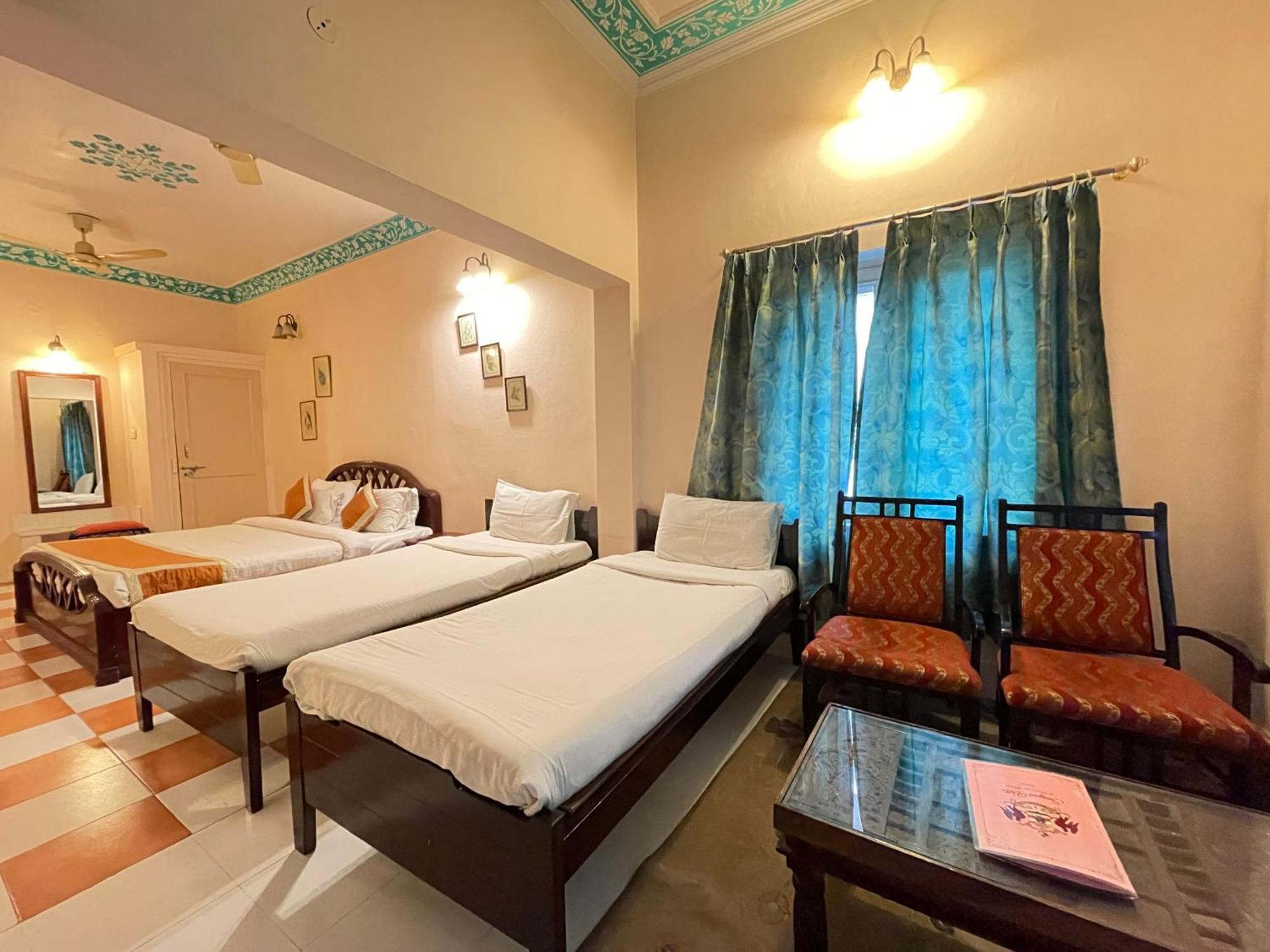 Suryaa Villa - A Boutique Heritage Hotel Jaipur Habitación foto